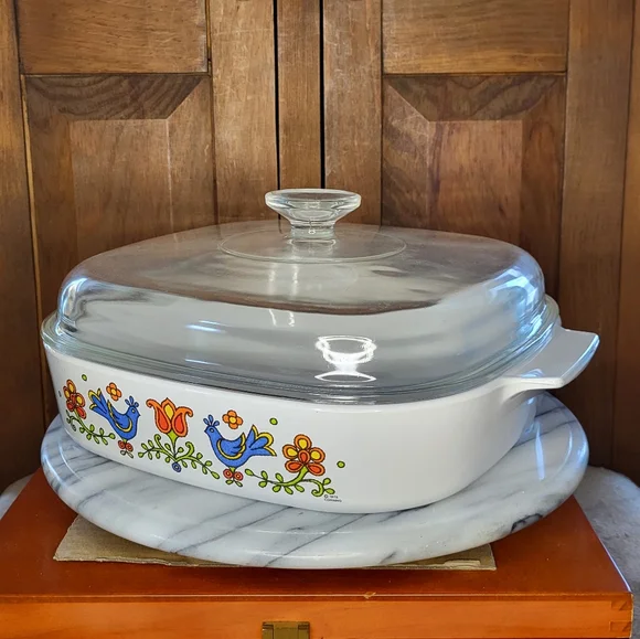 Corning Ware Floral Casserole Dish - Picture 3 of 16